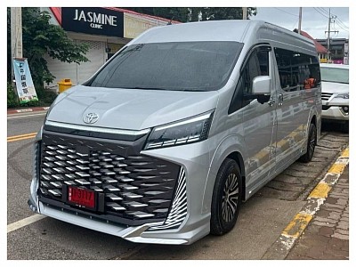 Van rental service with driver (Bangkok)